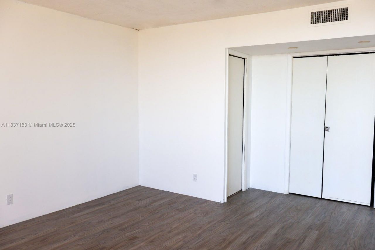 20379 W Country Club Dr, Unit 2636, Aventura, FL 33180 Photo