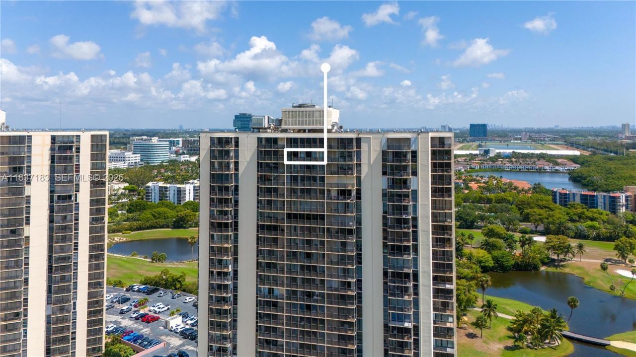 20379 W Country Club Dr, Unit 2636, Aventura, FL 33180 Photo
