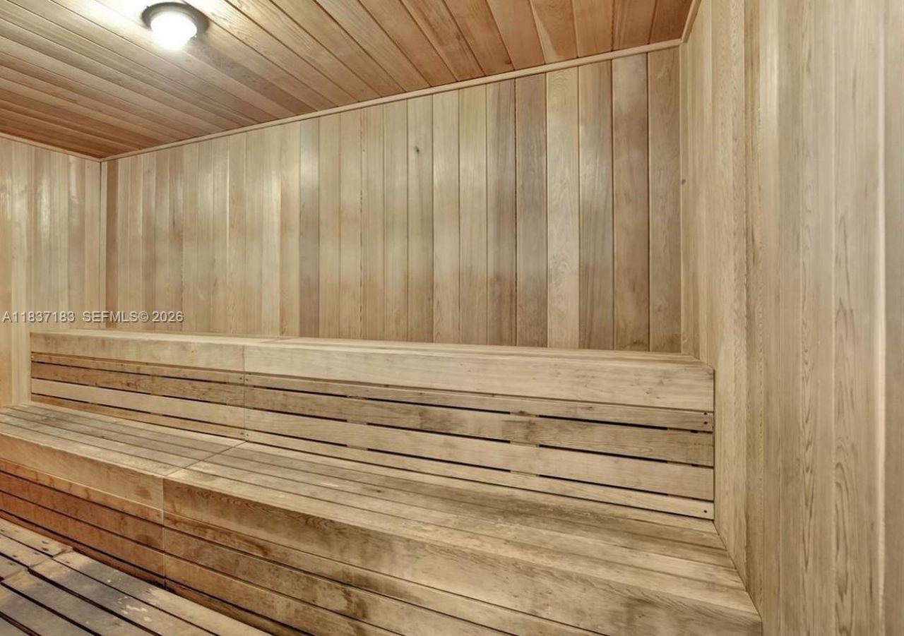 20379 W Country Club Dr, Unit 2636, Aventura, FL 33180 Photo