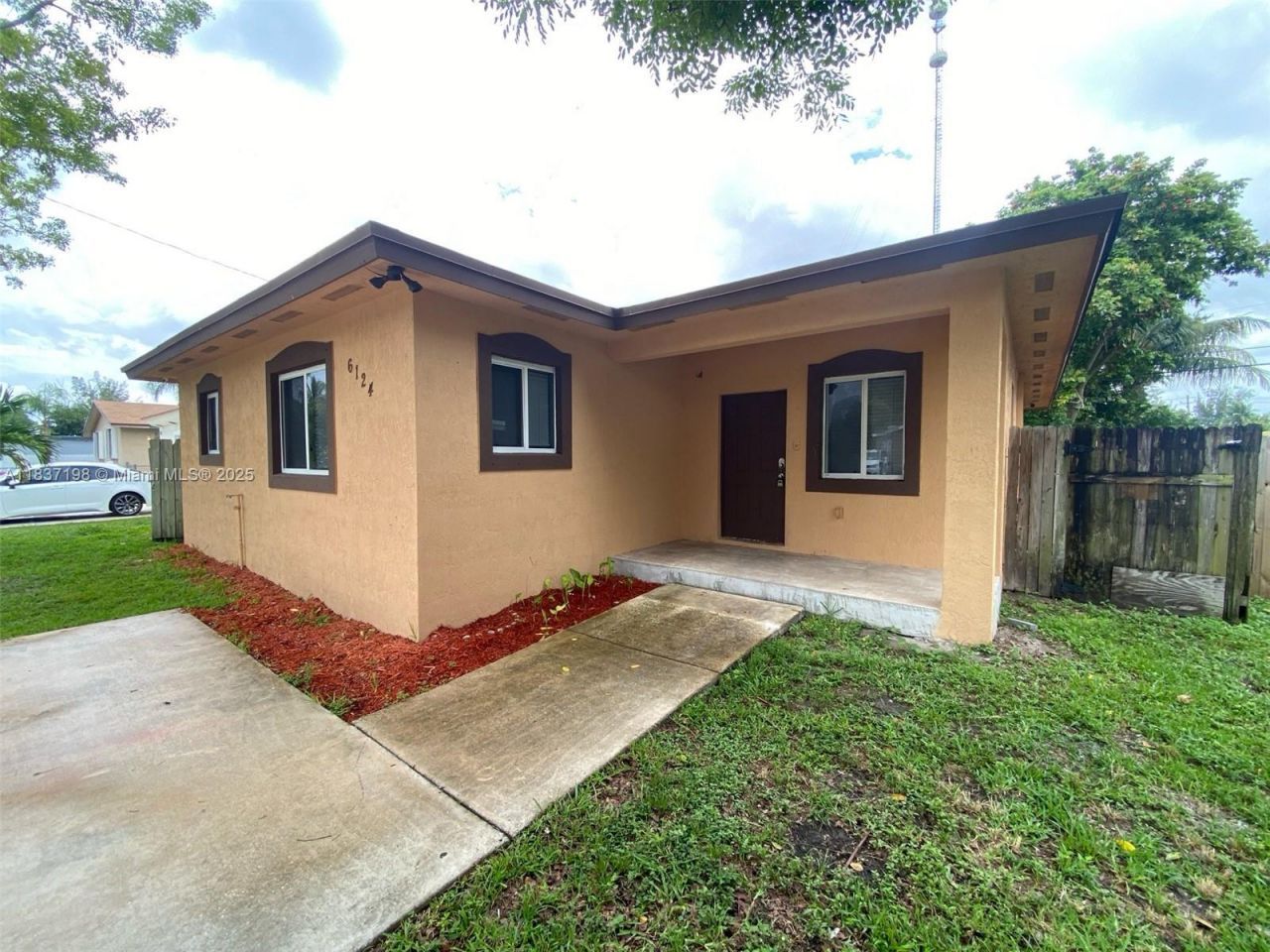6124 SW 39th St, Miramar, FL 33023 Photo