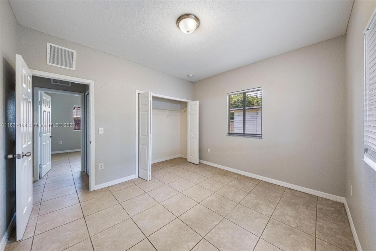 6124 SW 39th St, Miramar, FL 33023 Photo