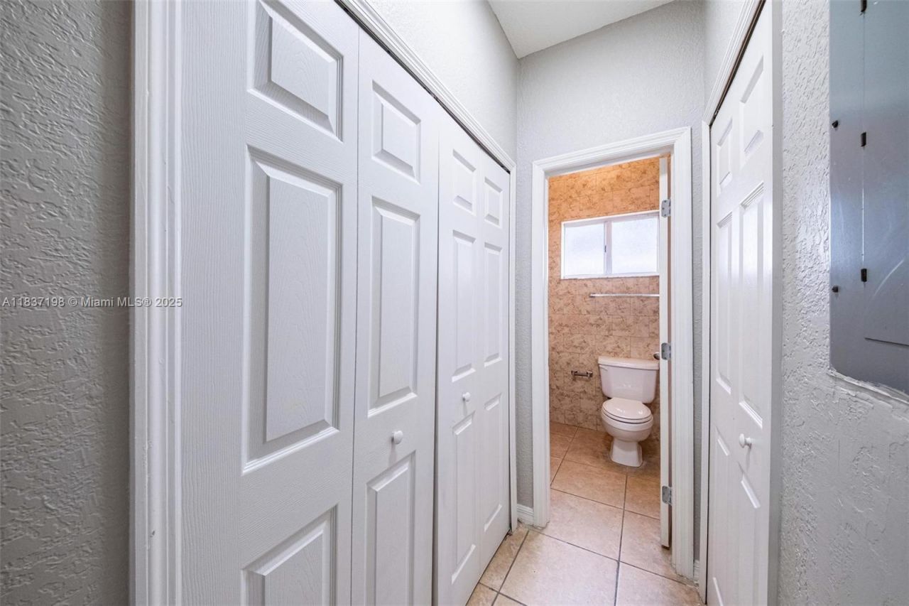 6124 SW 39th St, Miramar, FL 33023 Photo