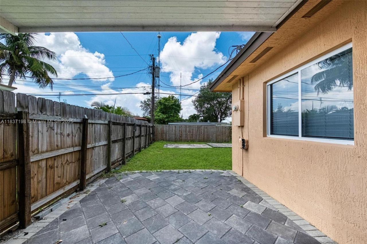 6124 SW 39th St, Miramar, FL 33023 Photo