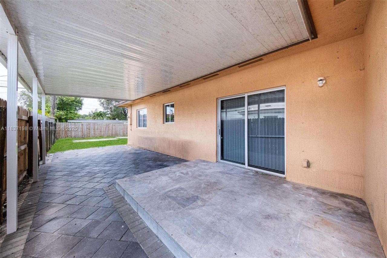 6124 SW 39th St, Miramar, FL 33023 Photo