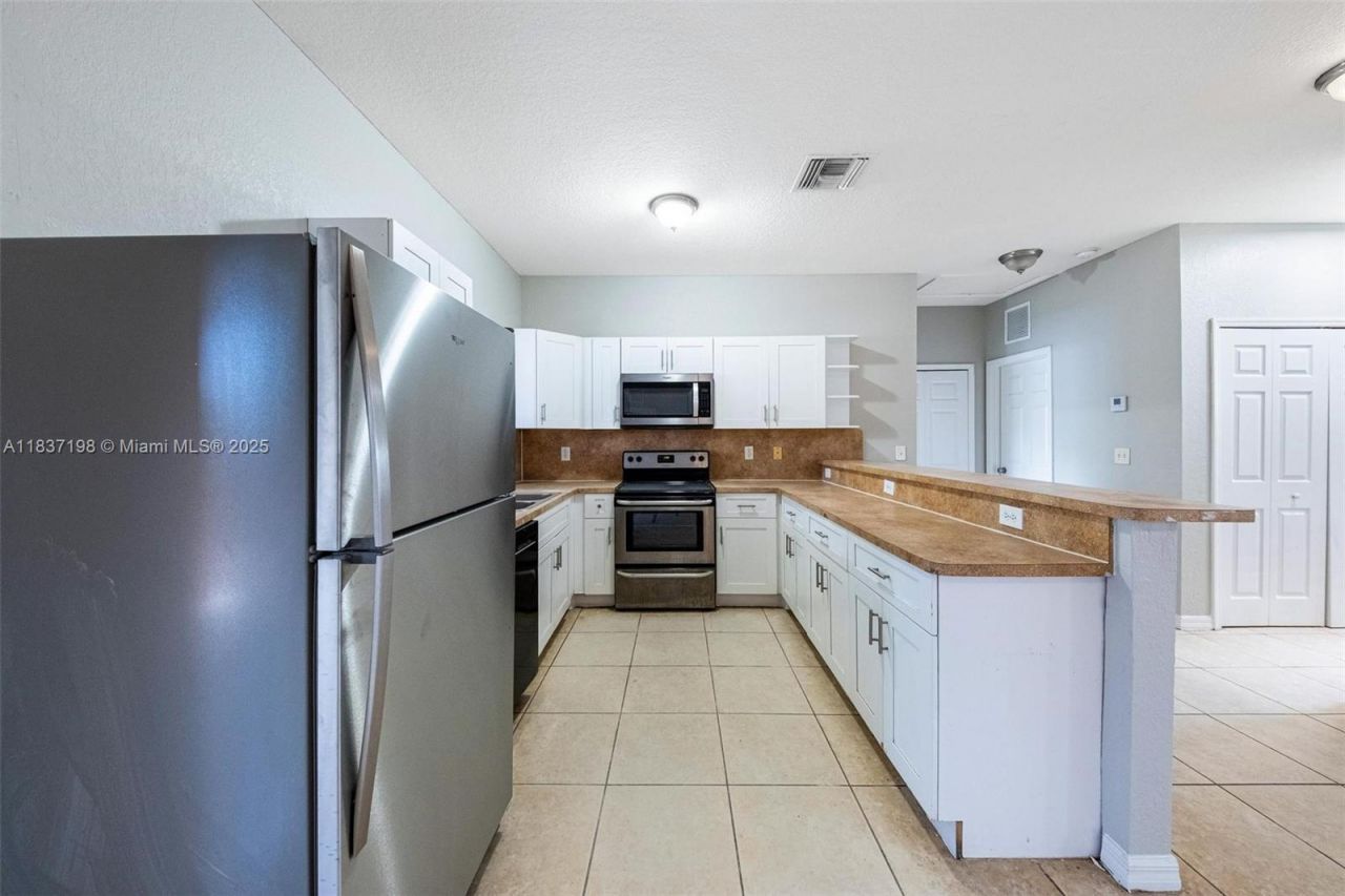 6124 SW 39th St, Miramar, FL 33023 Photo