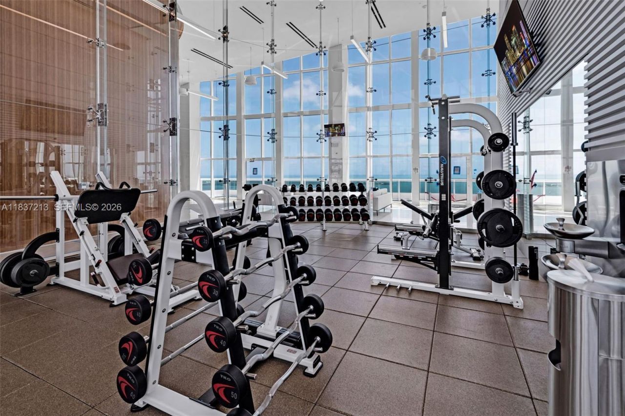 1643 Brickell Ave, Unit 1406, Miami, FL 33129 Photo