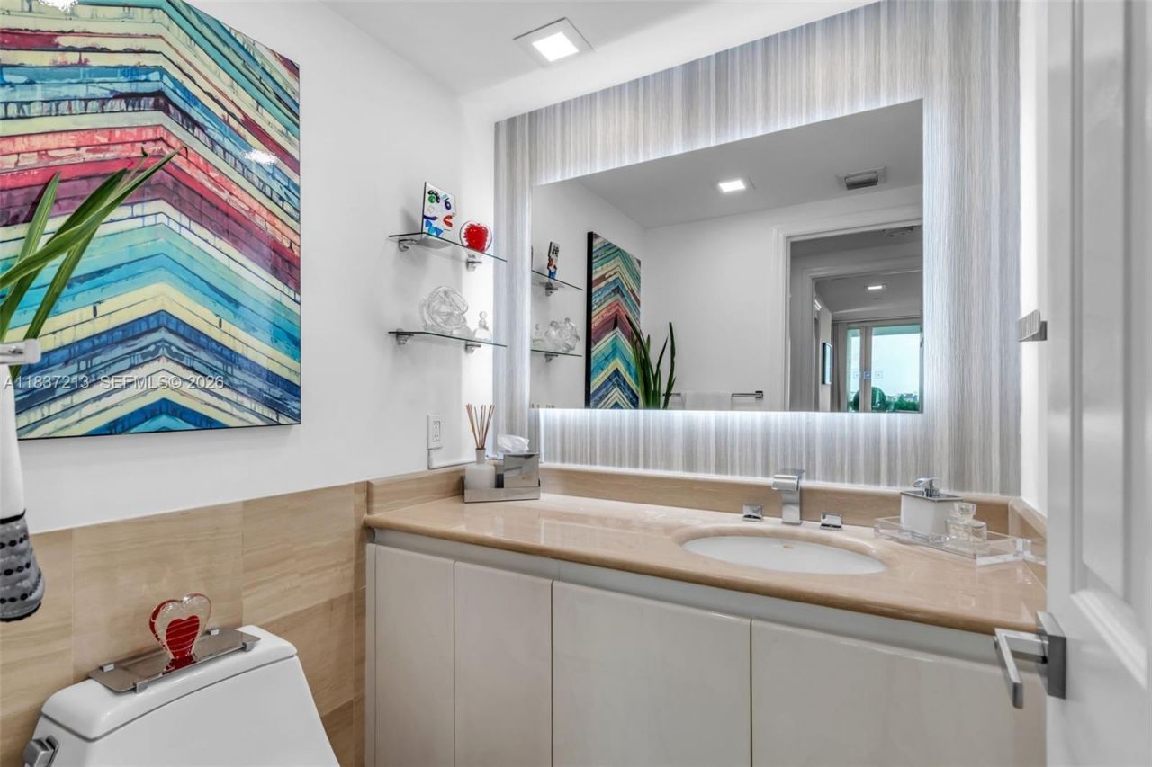 1643 Brickell Ave, Unit 1406, Miami, FL 33129 Photo