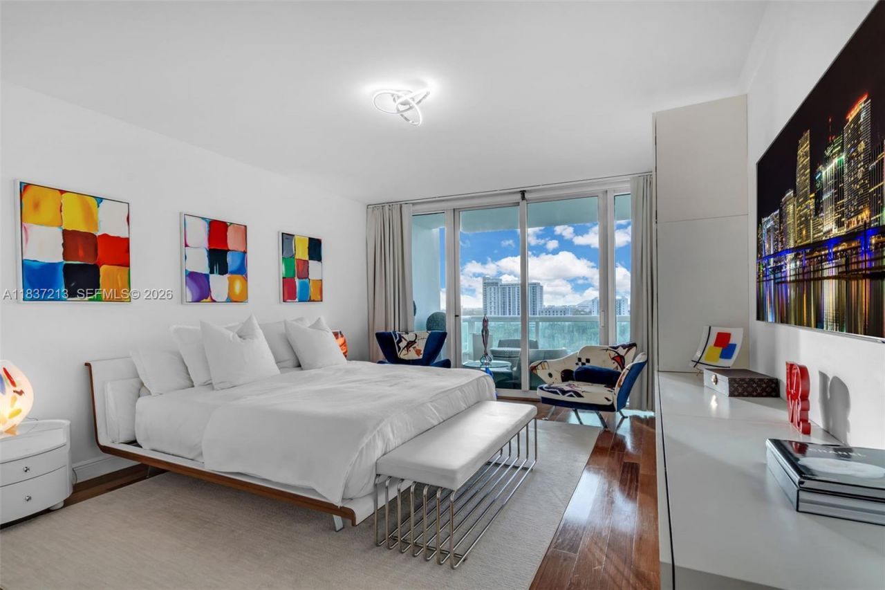 1643 Brickell Ave, Unit 1406, Miami, FL 33129 Photo