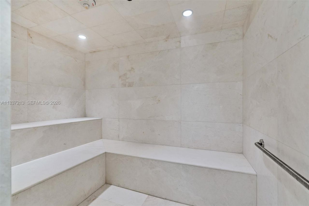 1643 Brickell Ave, Unit 1406, Miami, FL 33129 Photo