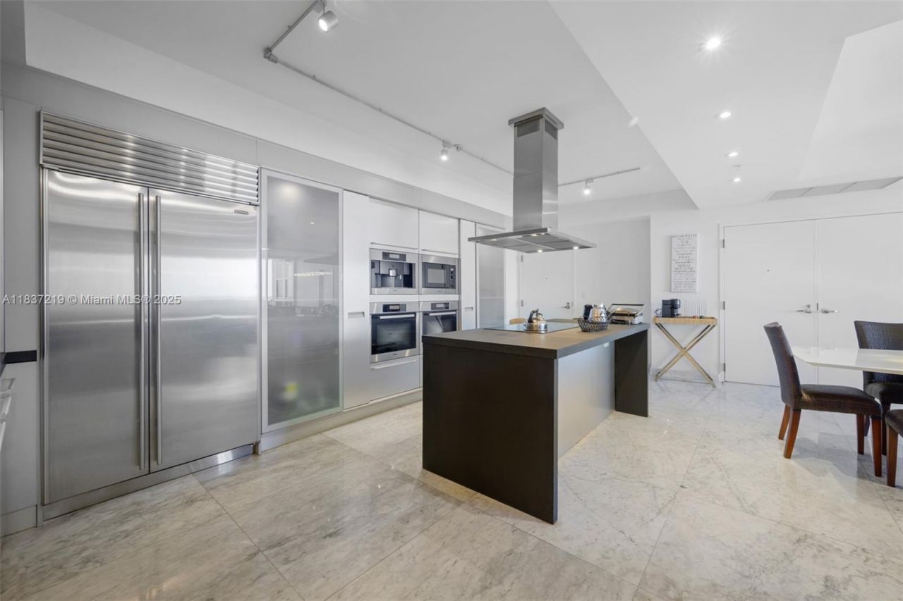 18201 Collins Ave, Unit 1006, Sunny Isles Beach, FL 33160 Photo