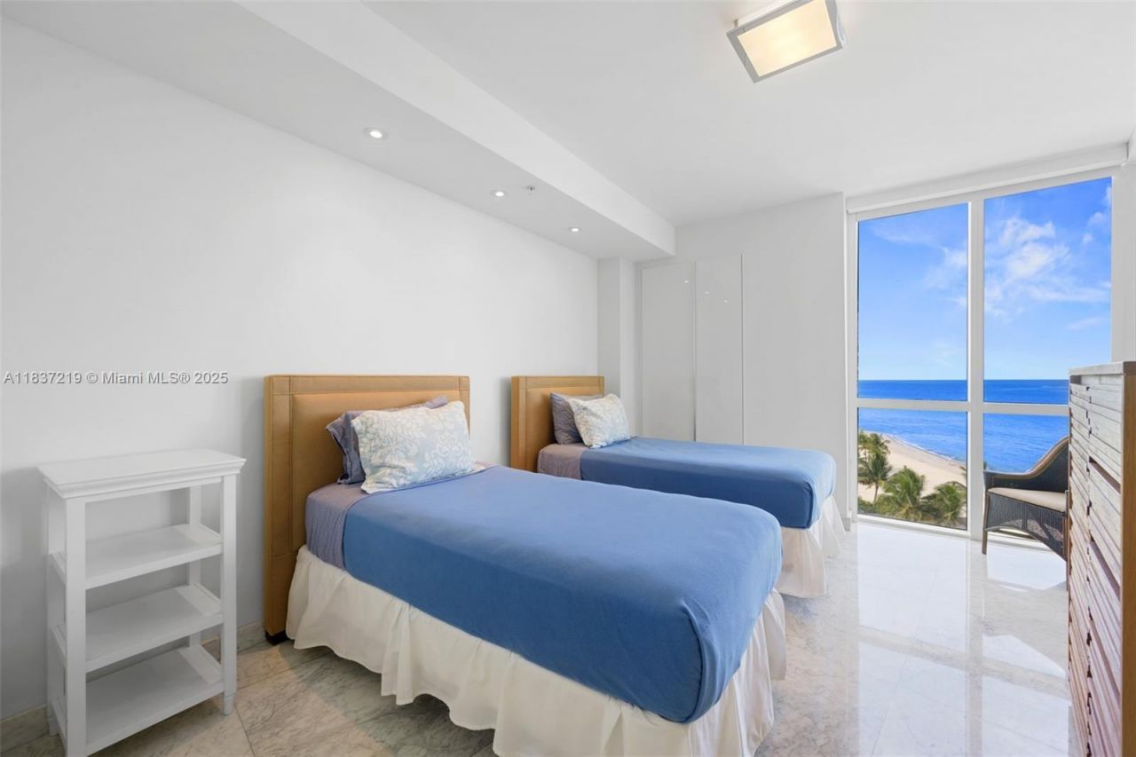 18201 Collins Ave, Unit 1006, Sunny Isles Beach, FL 33160 Photo