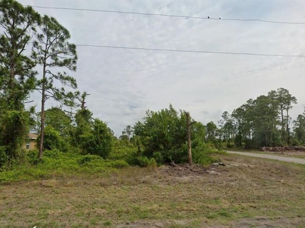 1127 Eclipse St, Lehigh Acres, FL 33974
