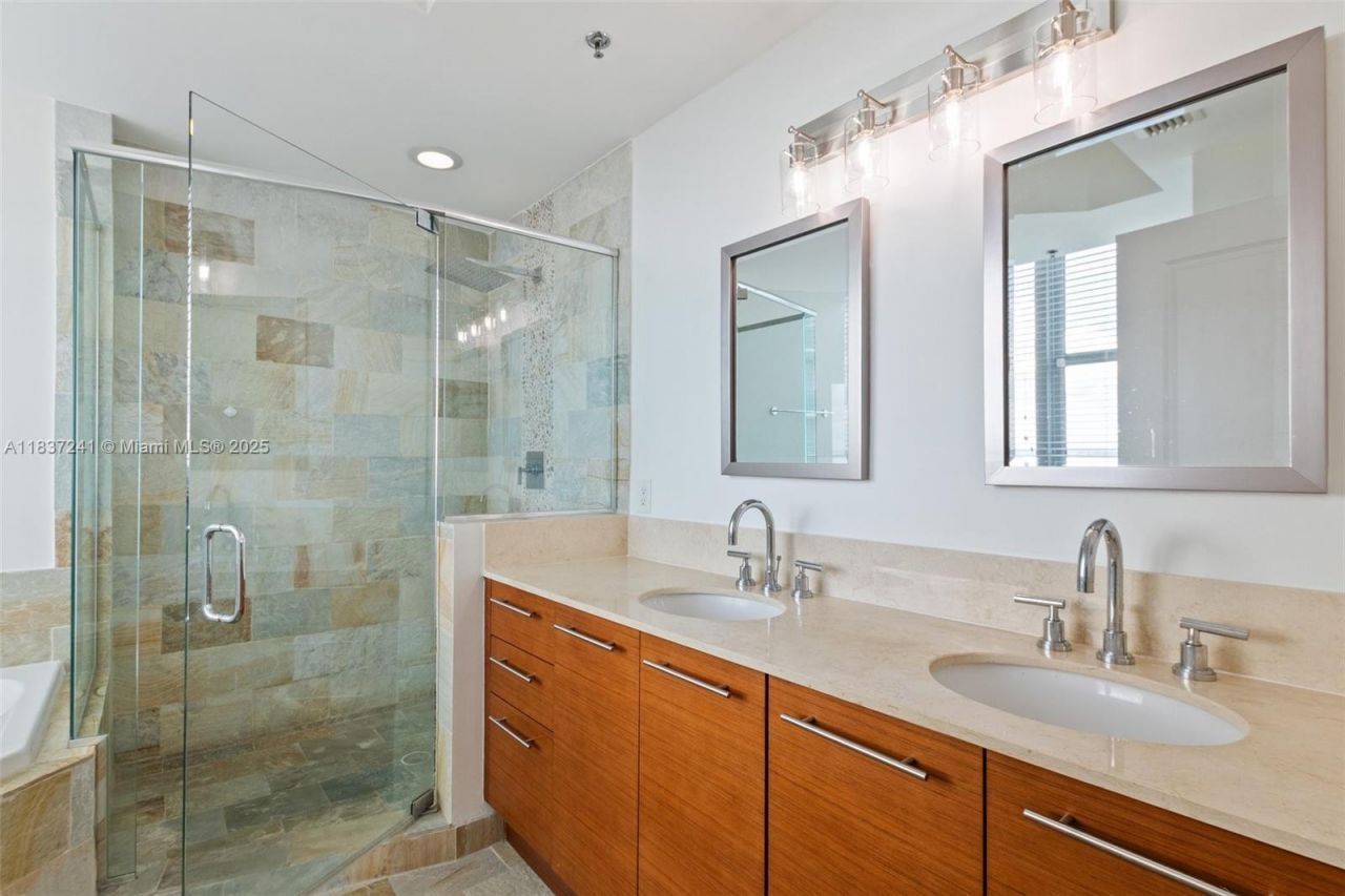 2681 N Flamingo Rd, Unit 2508S, Sunrise, FL 33323 Photo