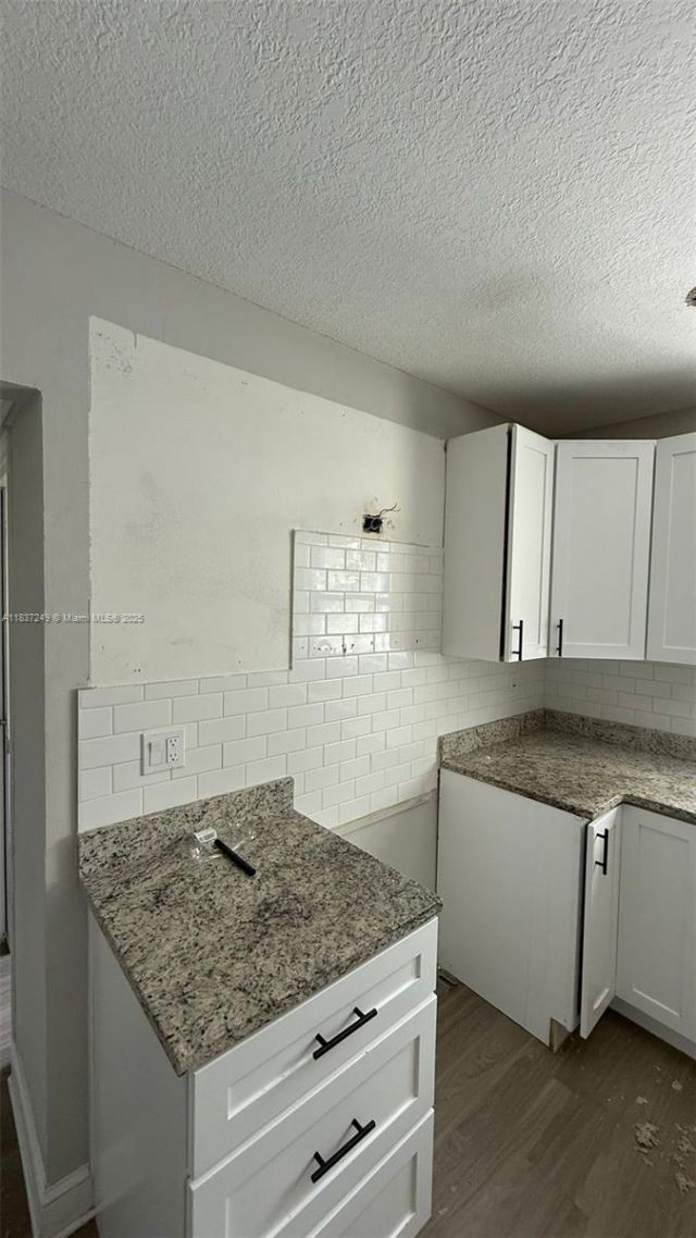 809 E Glen Oak, Clearwater, FL 33759 Photo