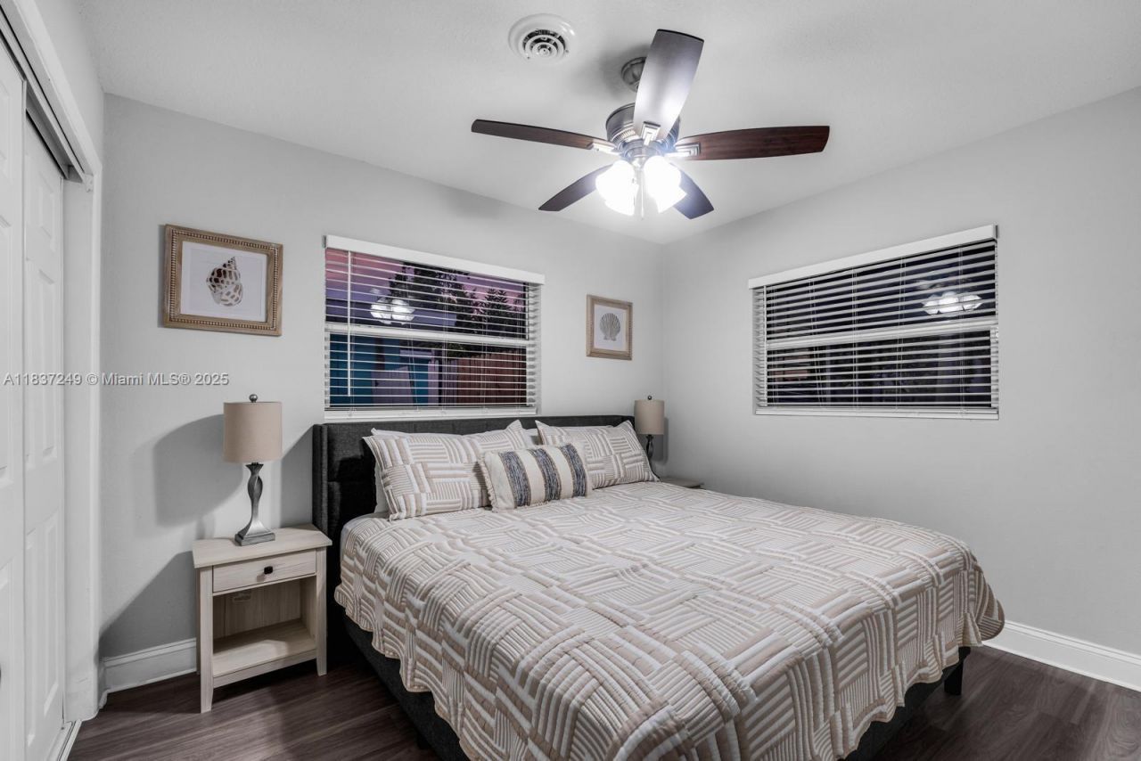 809 E Glen Oak, Clearwater, FL 33759 Photo