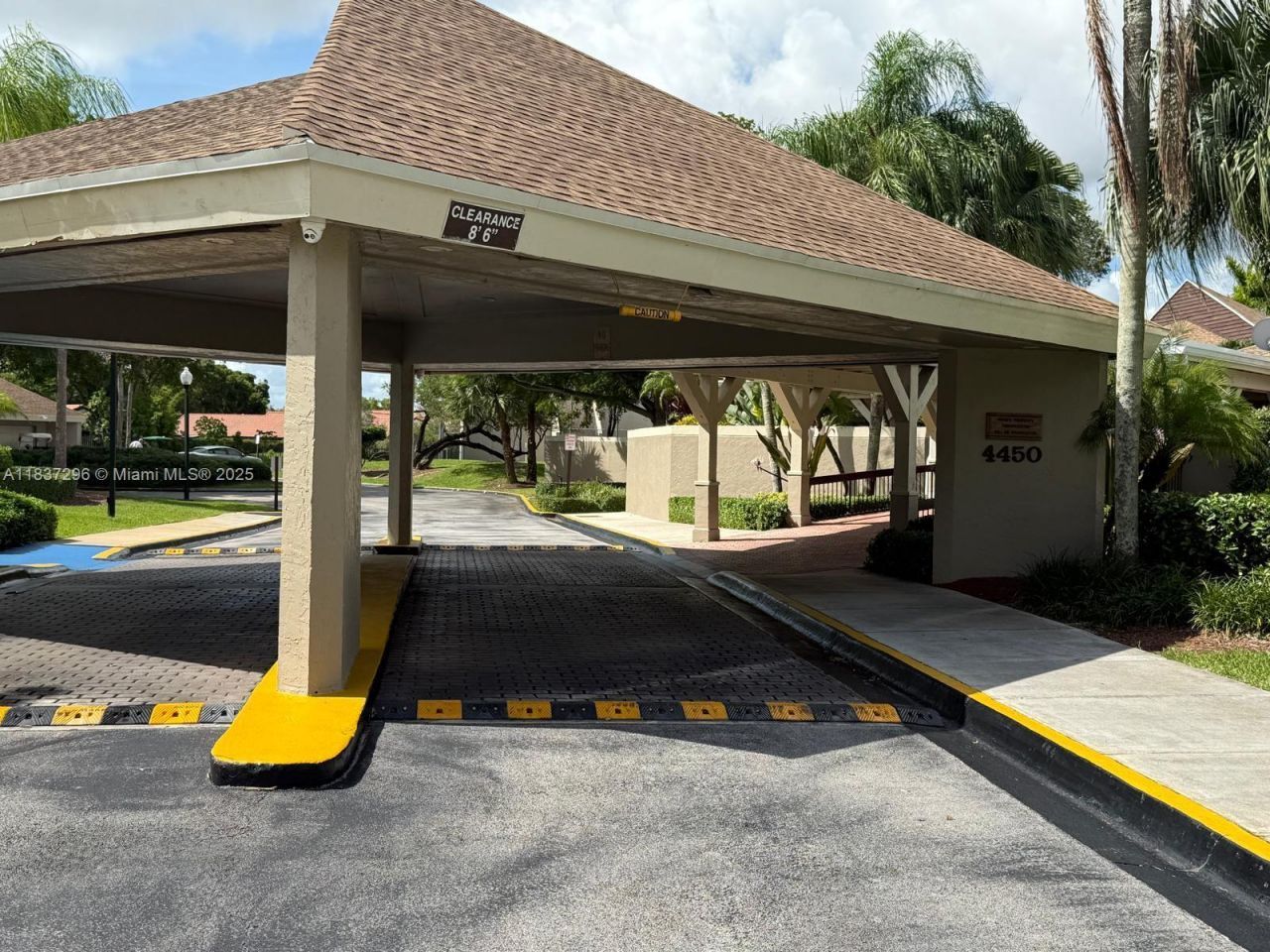 15320 SW 53rd St, Miami, FL 33185 Photo