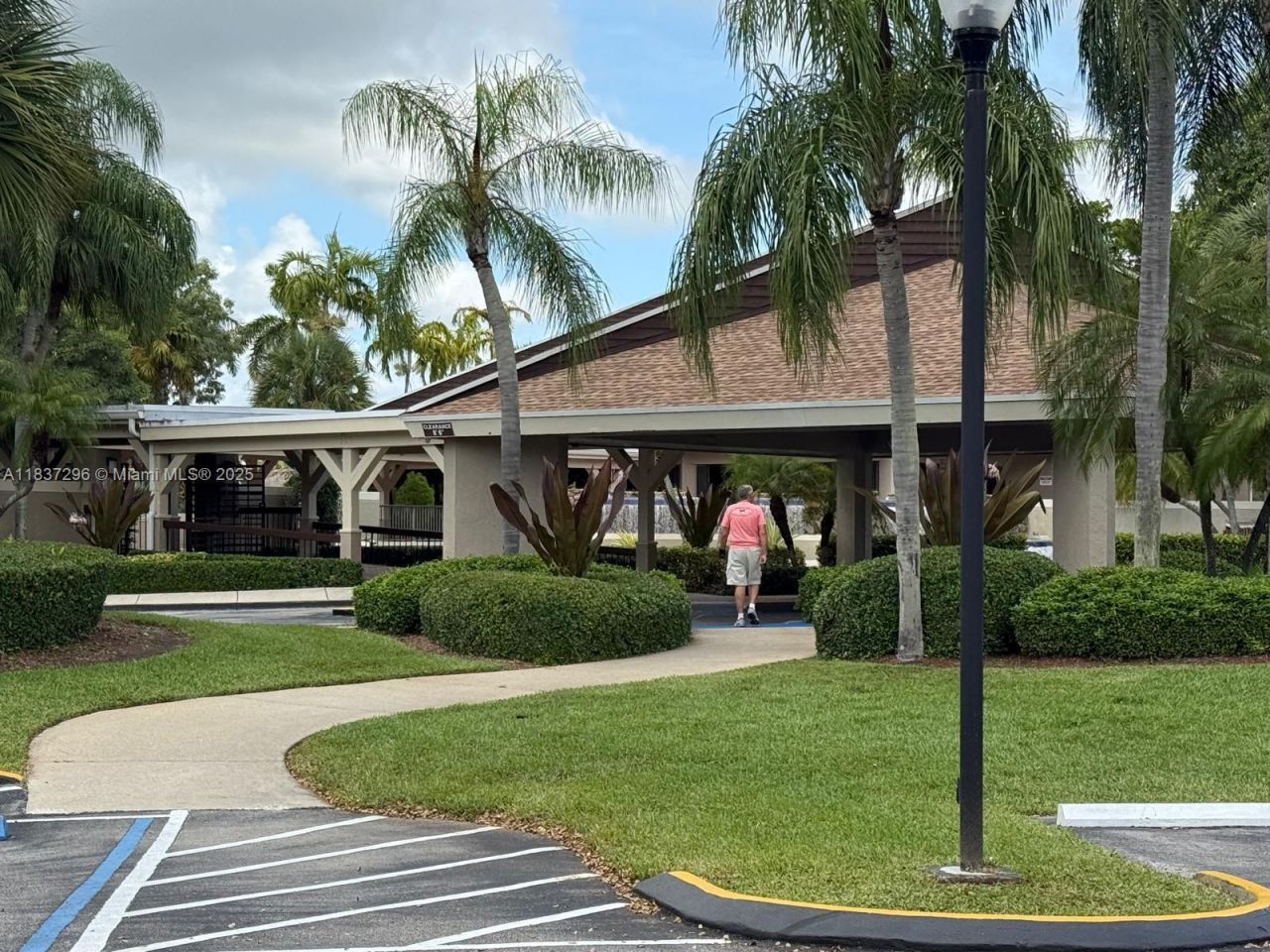 15320 SW 53rd St, Miami, FL 33185 Photo