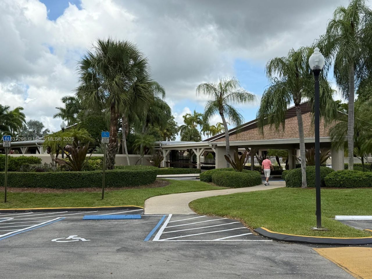 15320 SW 53rd St, Miami, FL 33185 Photo