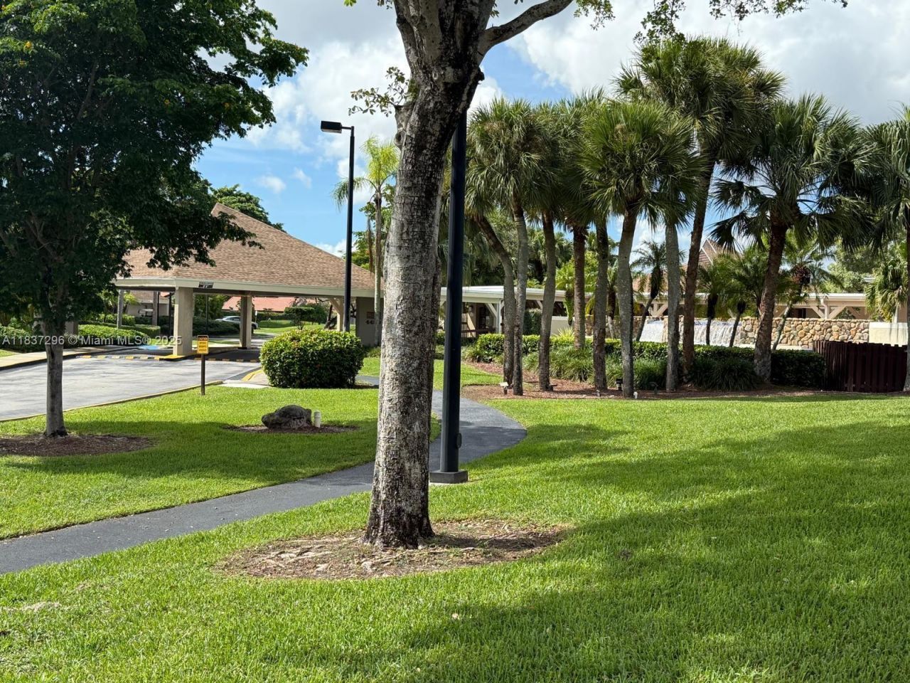 15320 SW 53rd St, Miami, FL 33185 Photo