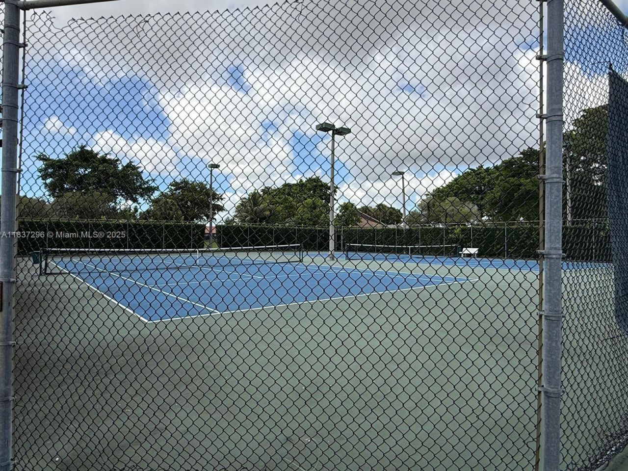 15320 SW 53rd St, Miami, FL 33185 Photo