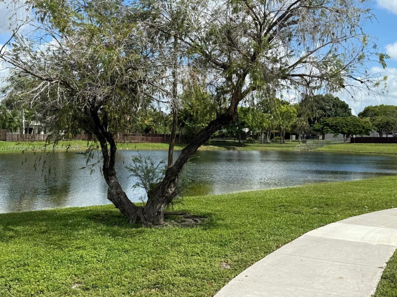 15320 SW 53rd St, Miami, FL 33185 Photo