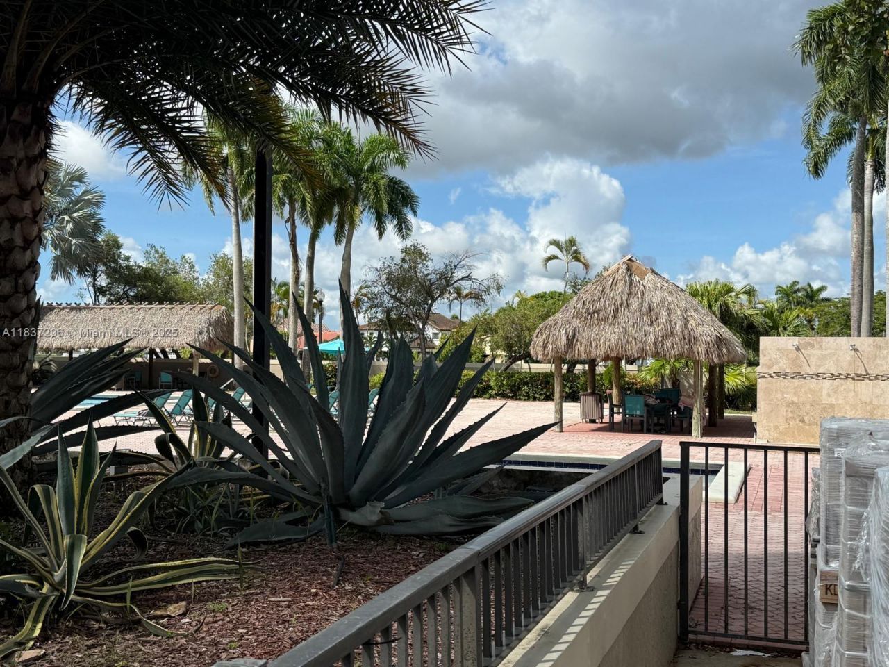 15320 SW 53rd St, Miami, FL 33185 Photo