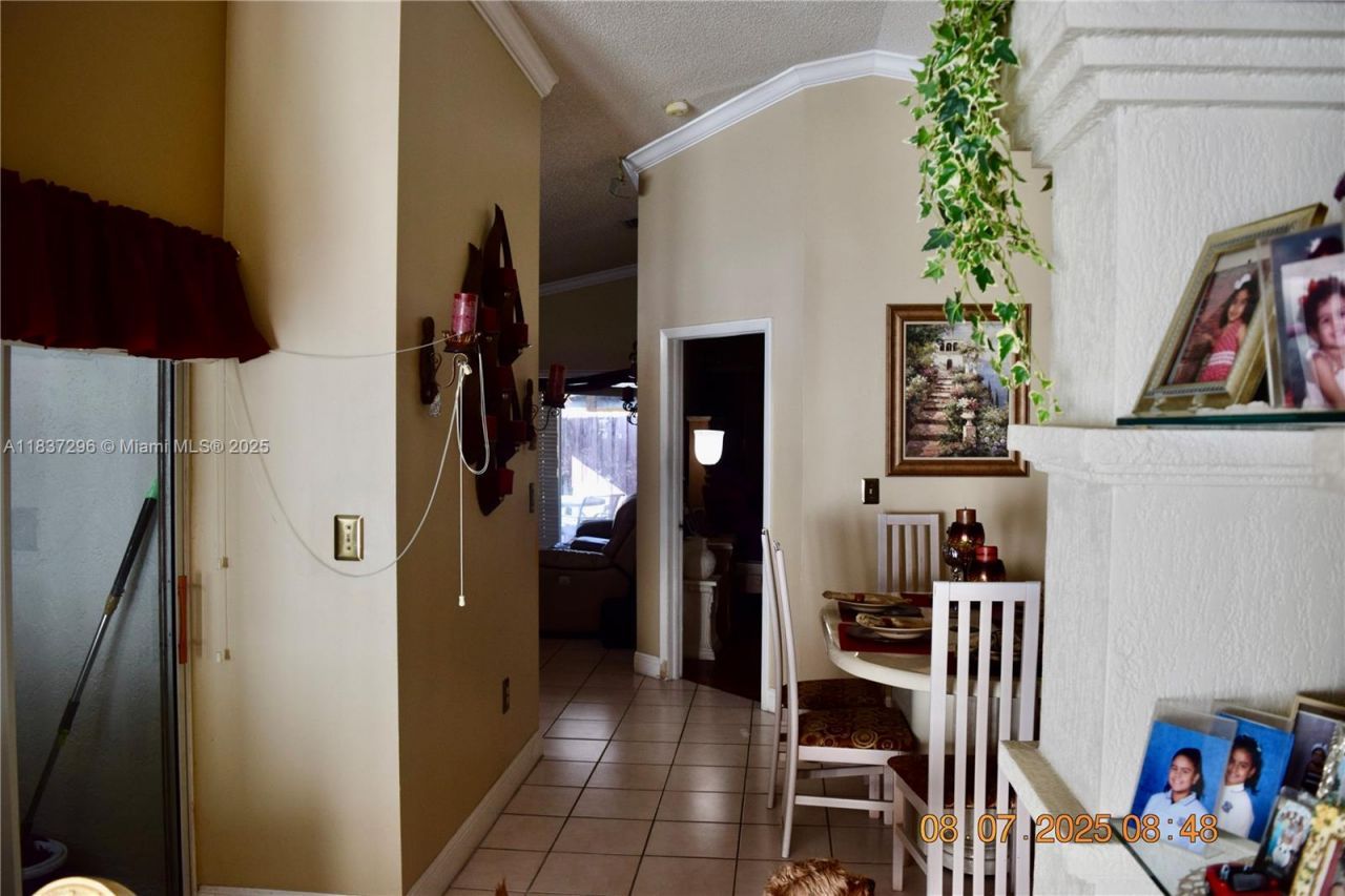 15320 SW 53rd St, Miami, FL 33185 Photo