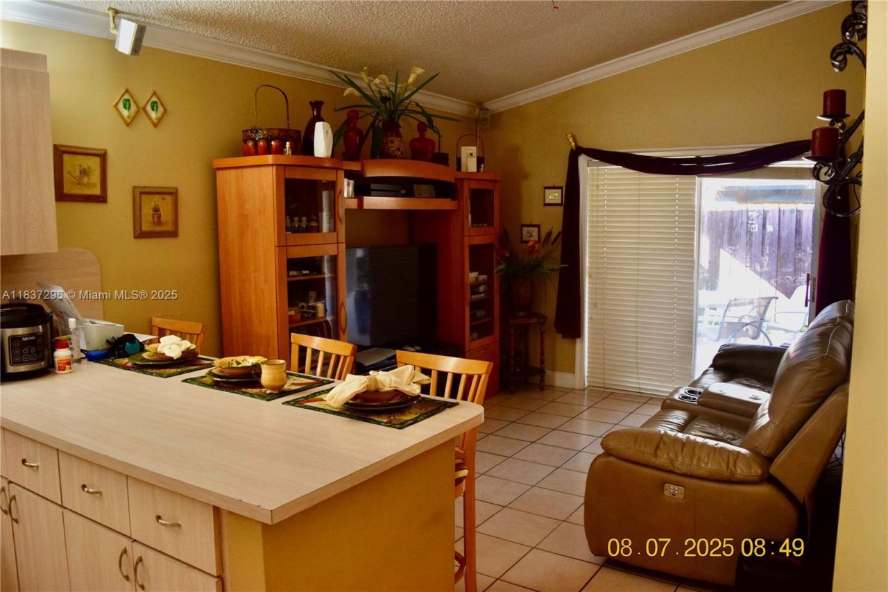 15320 SW 53rd St, Miami, FL 33185 Photo