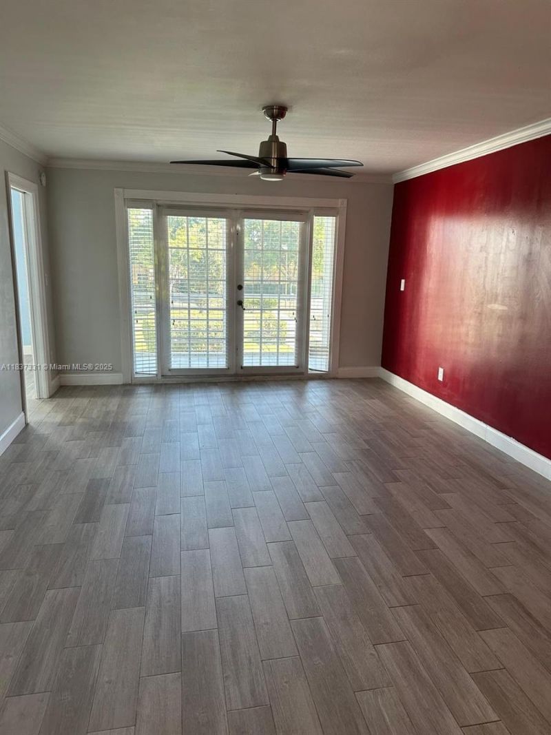 661 N University Dr, Unit 1-201, Pembroke Pines, FL 33024 Photo