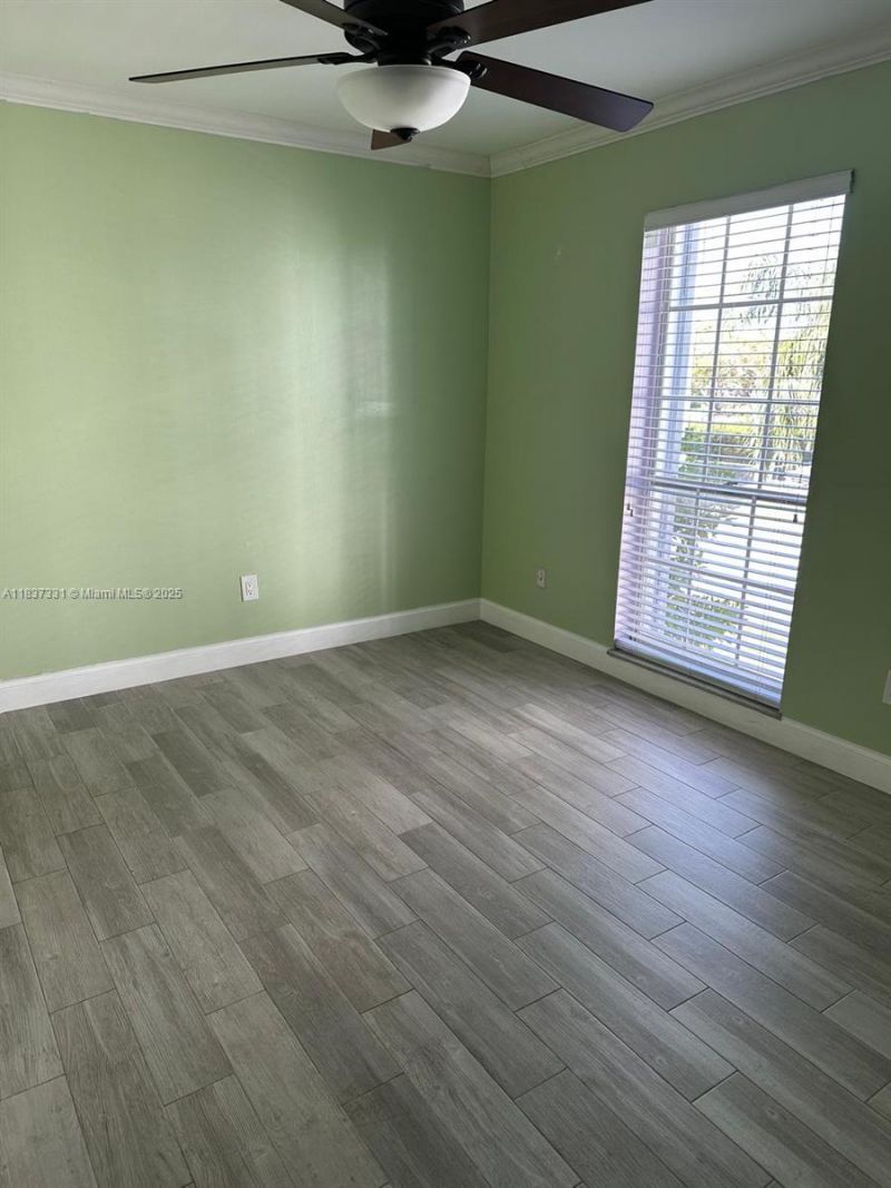 661 N University Dr, Unit 1-201, Pembroke Pines, FL 33024 Photo