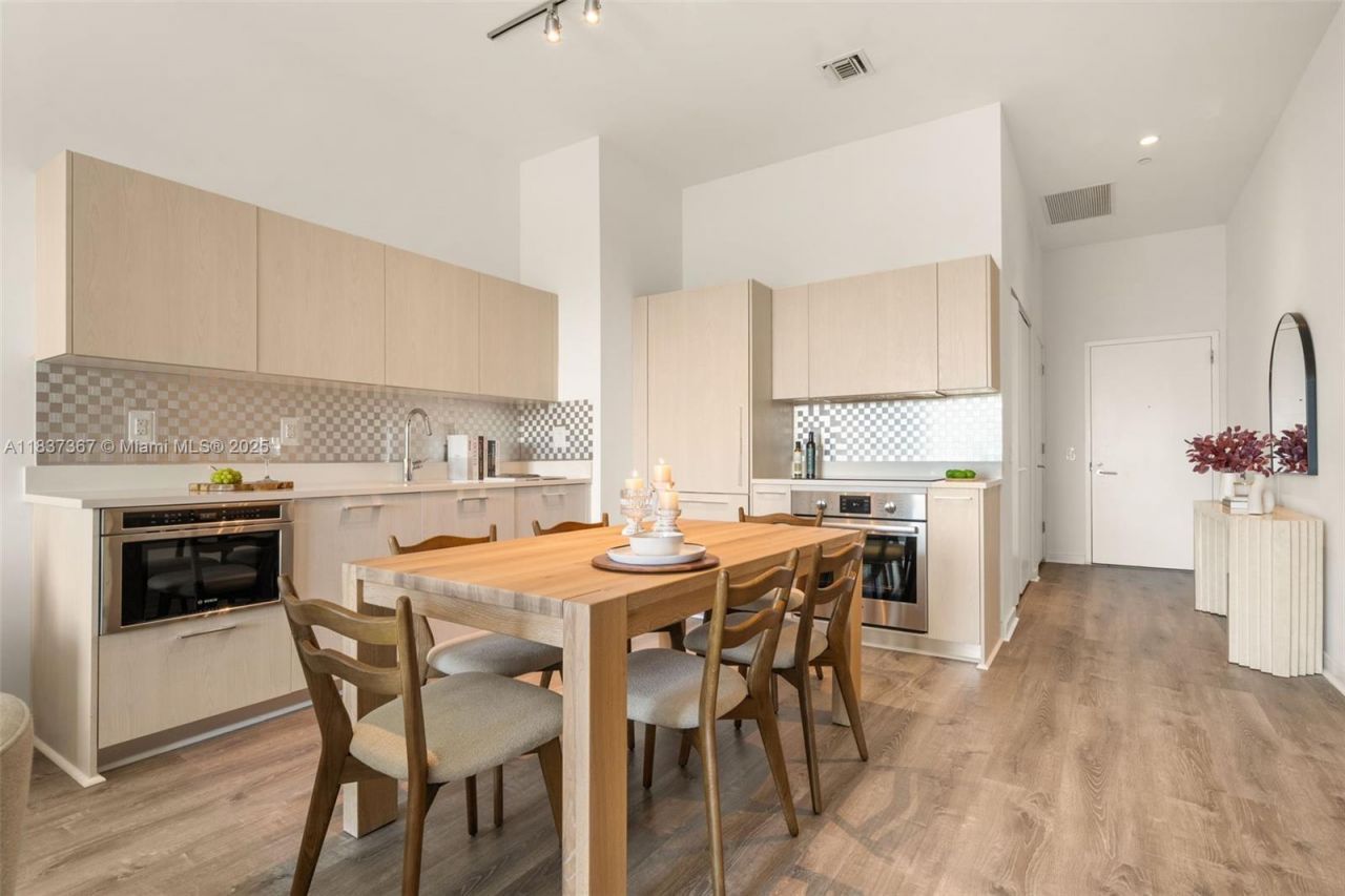 501 NE 31st St, Unit 410, Miami, FL 33137 Photo