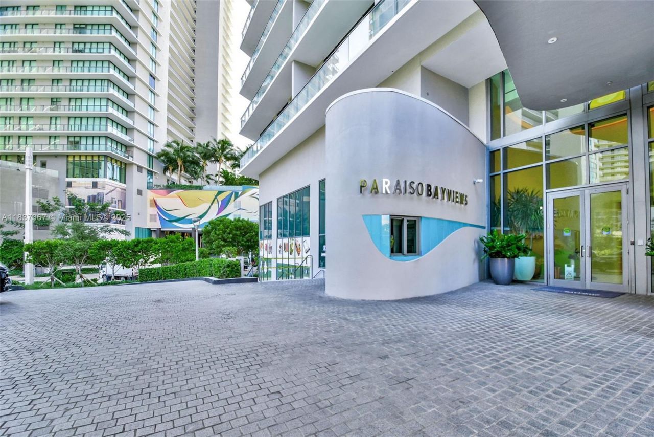 501 NE 31st St, Unit 410, Miami, FL 33137 Photo