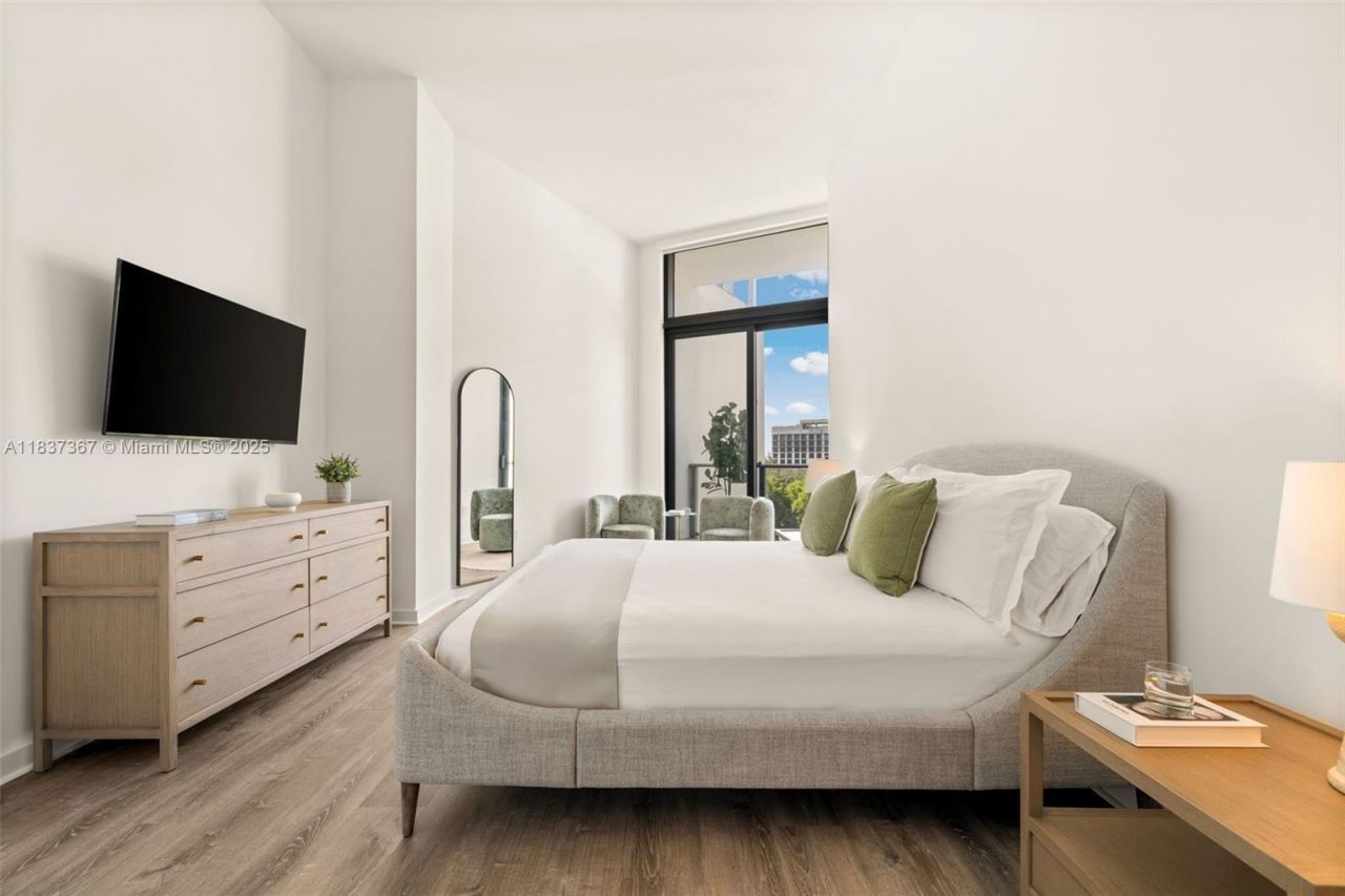 501 NE 31st St, Unit 410, Miami, FL 33137 Photo