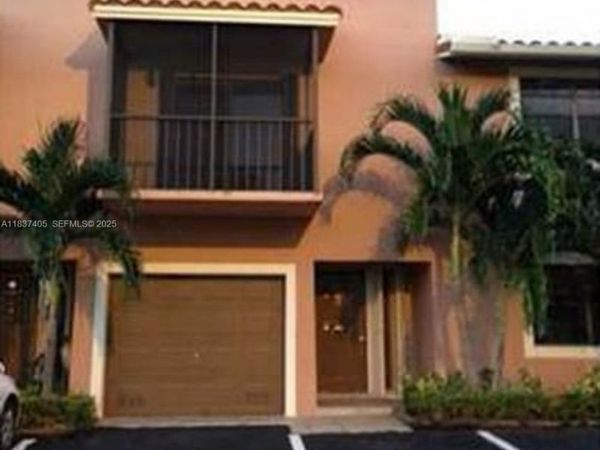 9850 Hammocks Blvd, Unit 107, Miami, FL 33196