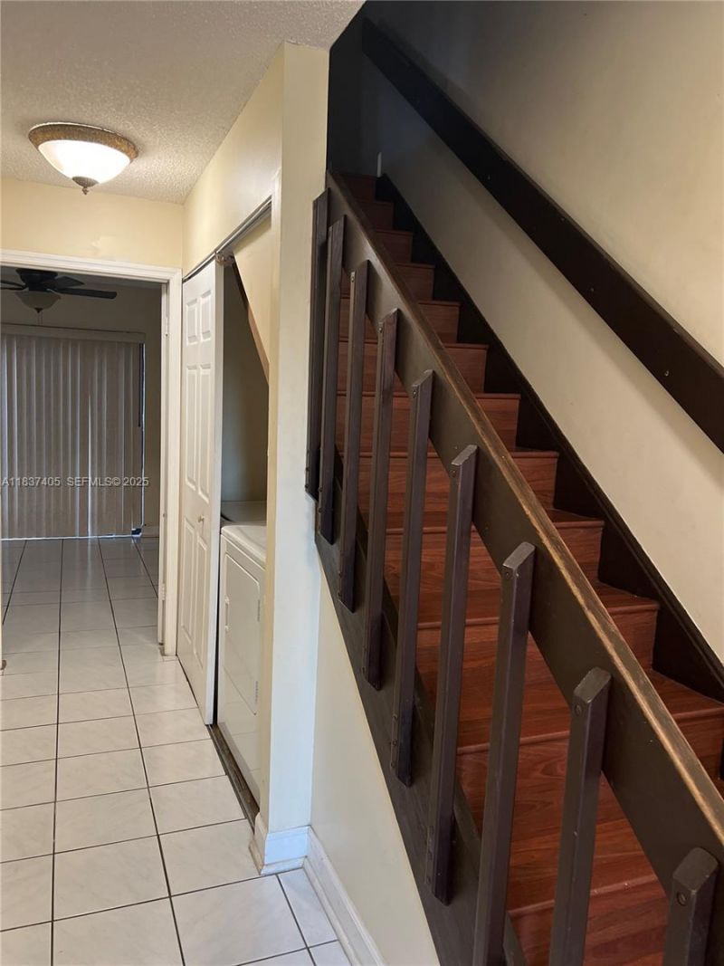 9850 Hammocks Blvd, Unit 107, Miami, FL 33196 Photo