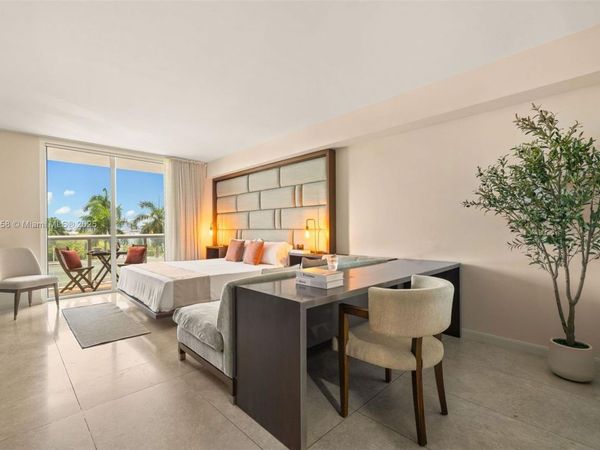 50 Biscayne Blvd, Unit 411, Miami, FL 33132