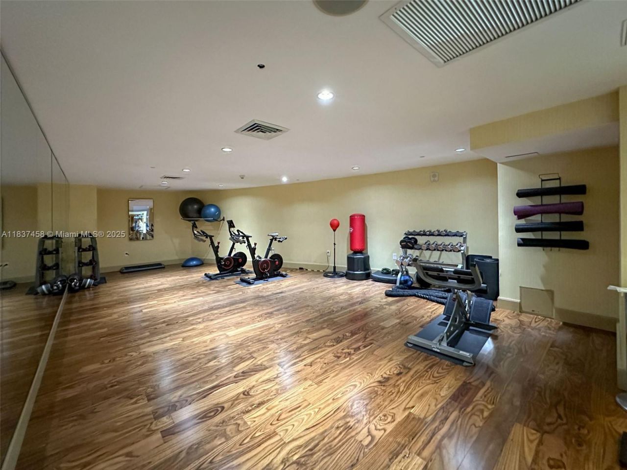 50 Biscayne Blvd, Unit 411, Miami, FL 33132 Photo