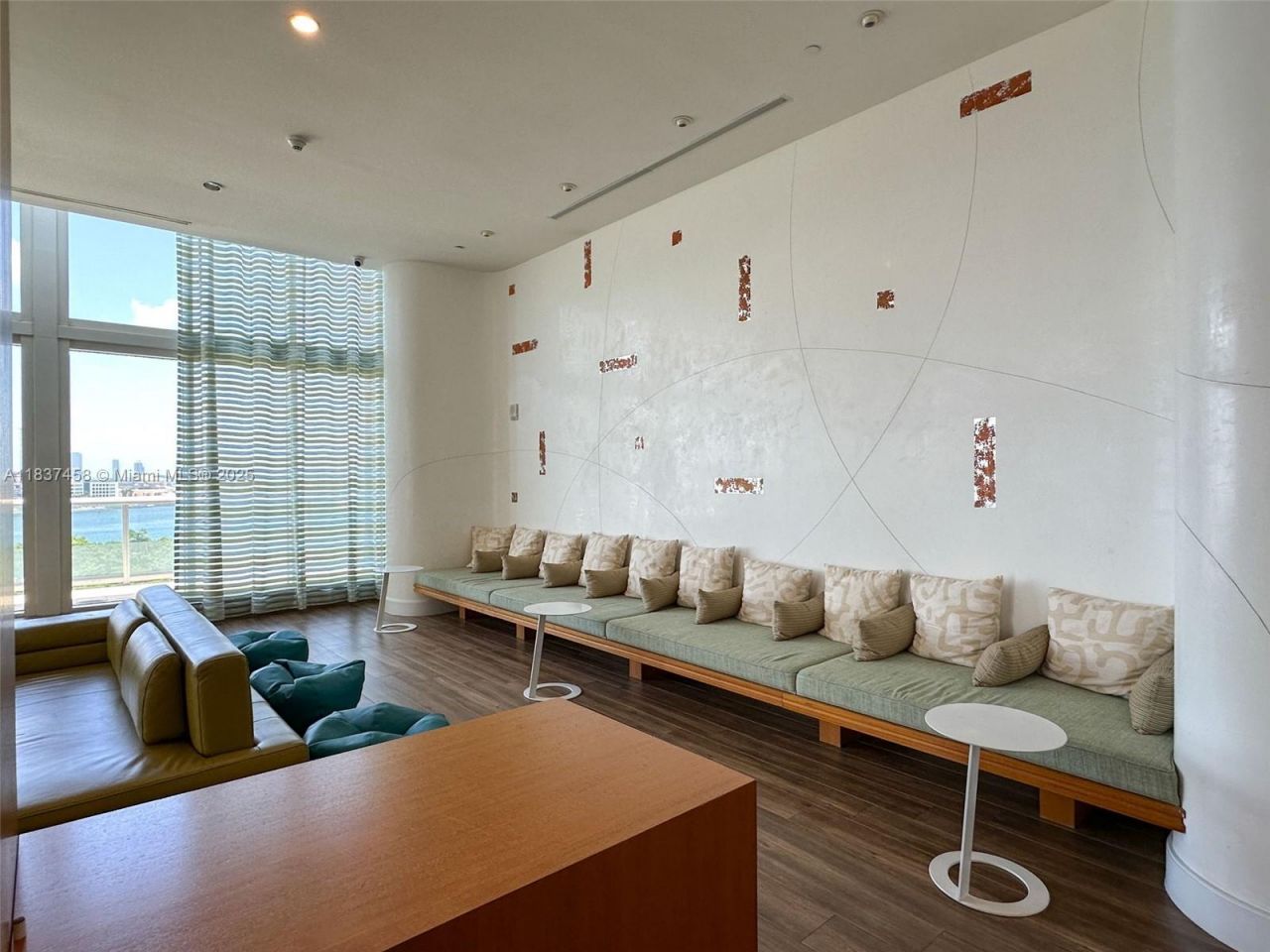 50 Biscayne Blvd, Unit 411, Miami, FL 33132 Photo