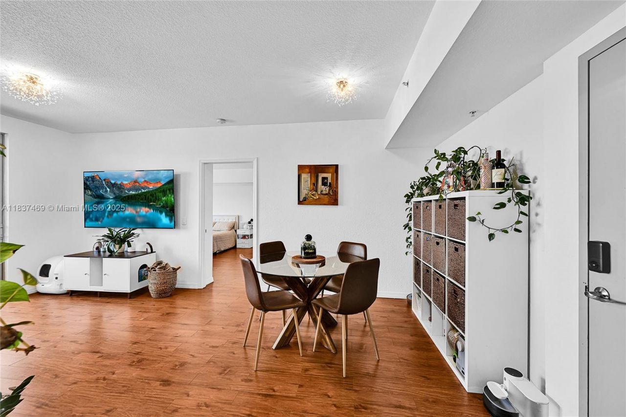 36 NW 6th Ave, Unit 701, Miami, FL 33128 Photo