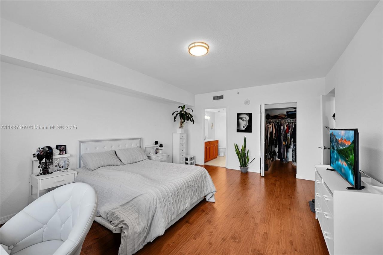 36 NW 6th Ave, Unit 701, Miami, FL 33128 Photo