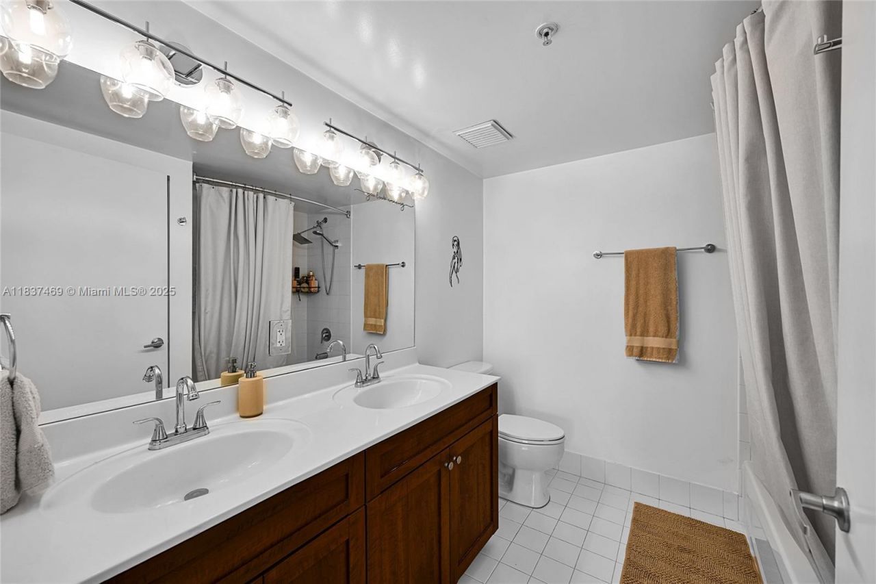 36 NW 6th Ave, Unit 701, Miami, FL 33128 Photo