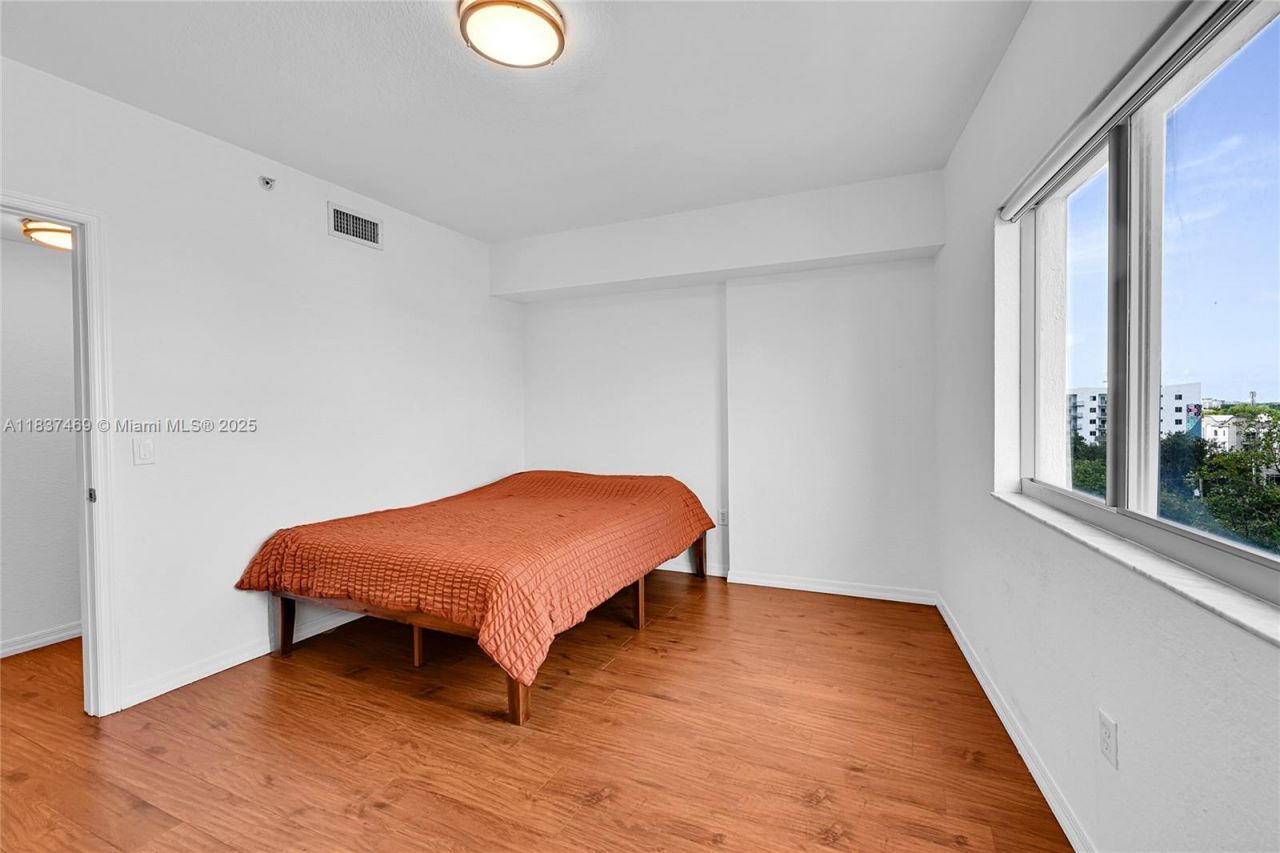 36 NW 6th Ave, Unit 701, Miami, FL 33128 Photo