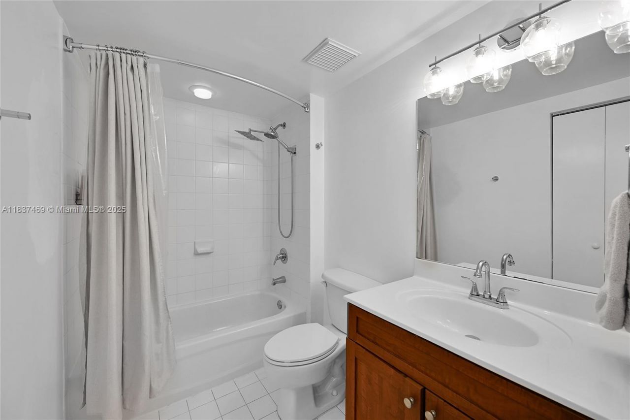 36 NW 6th Ave, Unit 701, Miami, FL 33128 Photo