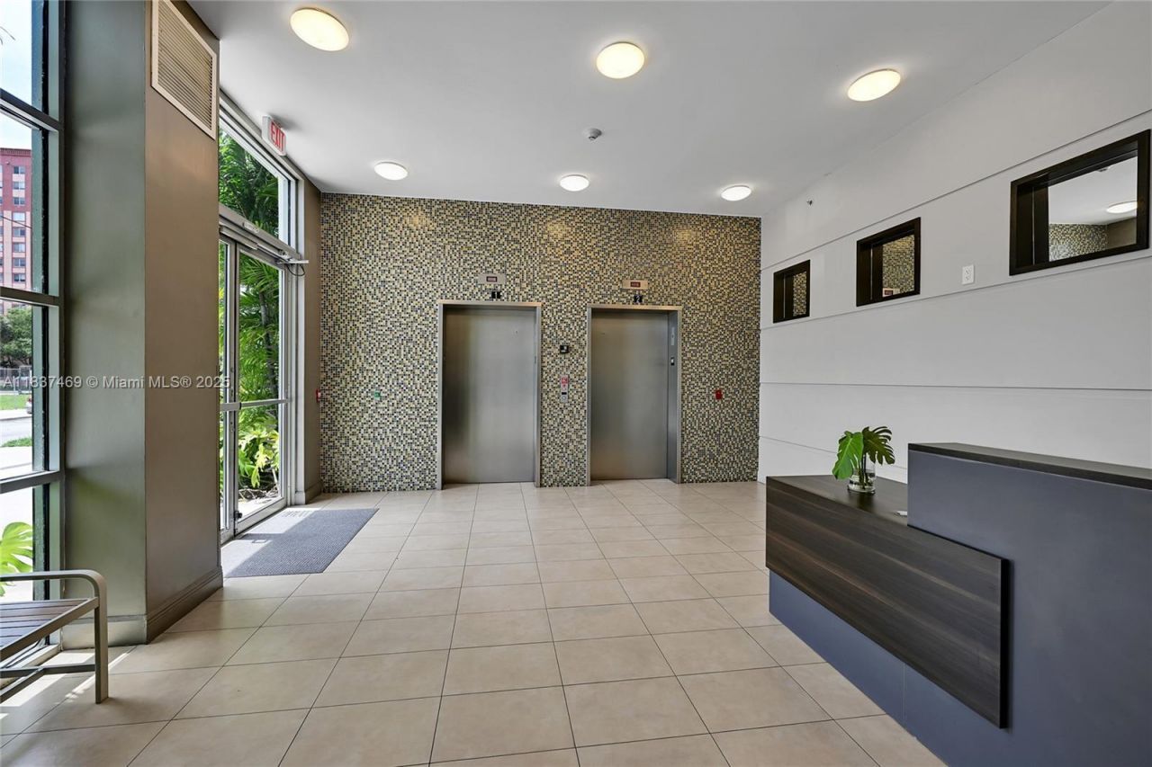 36 NW 6th Ave, Unit 701, Miami, FL 33128 Photo