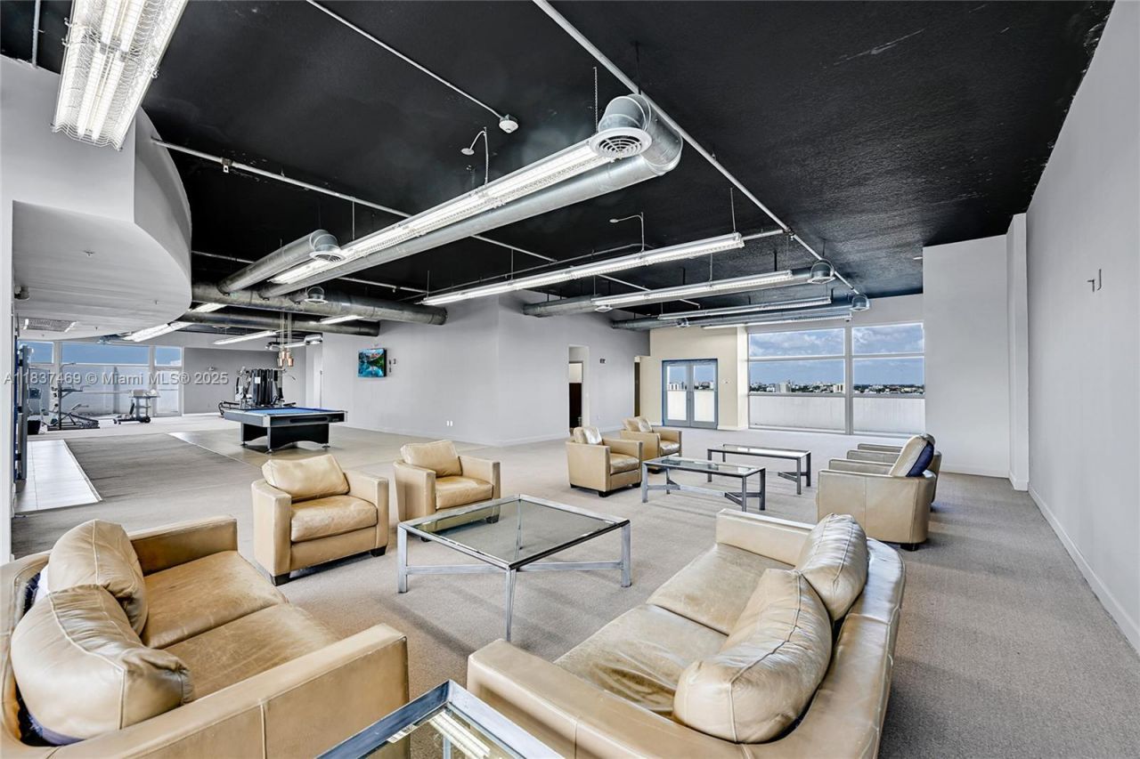 36 NW 6th Ave, Unit 701, Miami, FL 33128 Photo