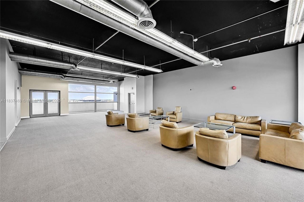 36 NW 6th Ave, Unit 701, Miami, FL 33128 Photo