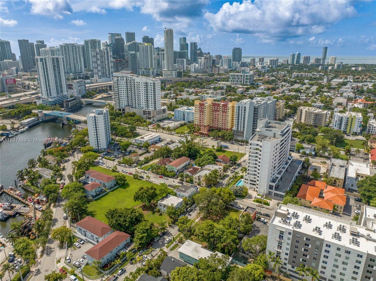 36 NW 6th Ave, Unit 701, Miami, FL 33128 Photo