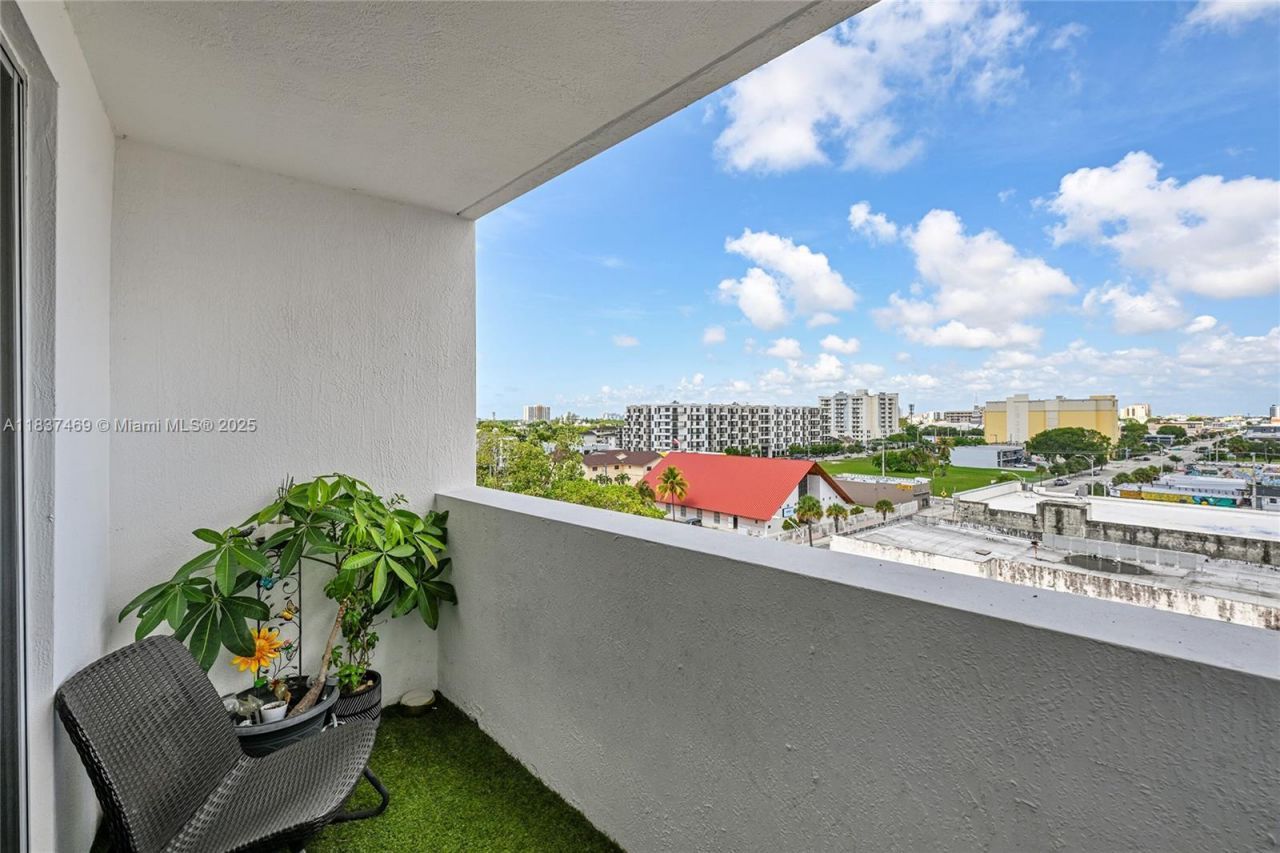36 NW 6th Ave, Unit 701, Miami, FL 33128 Photo