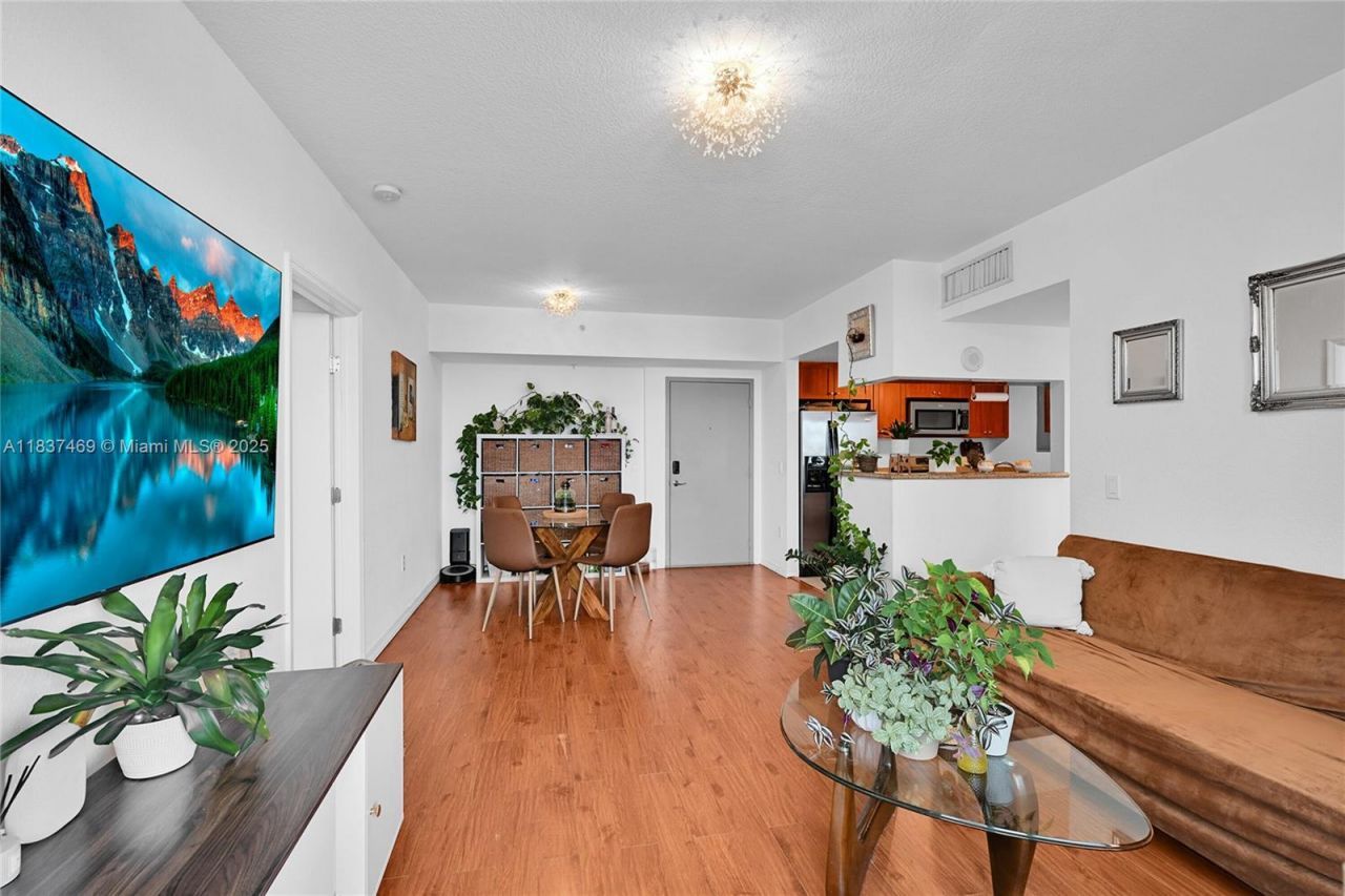 36 NW 6th Ave, Unit 701, Miami, FL 33128 Photo