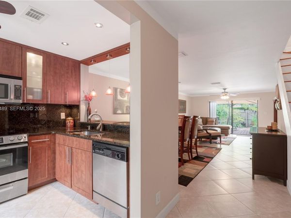 3024 S Oakland Forest Dr, Unit 3101, Oakland Park, FL 33309